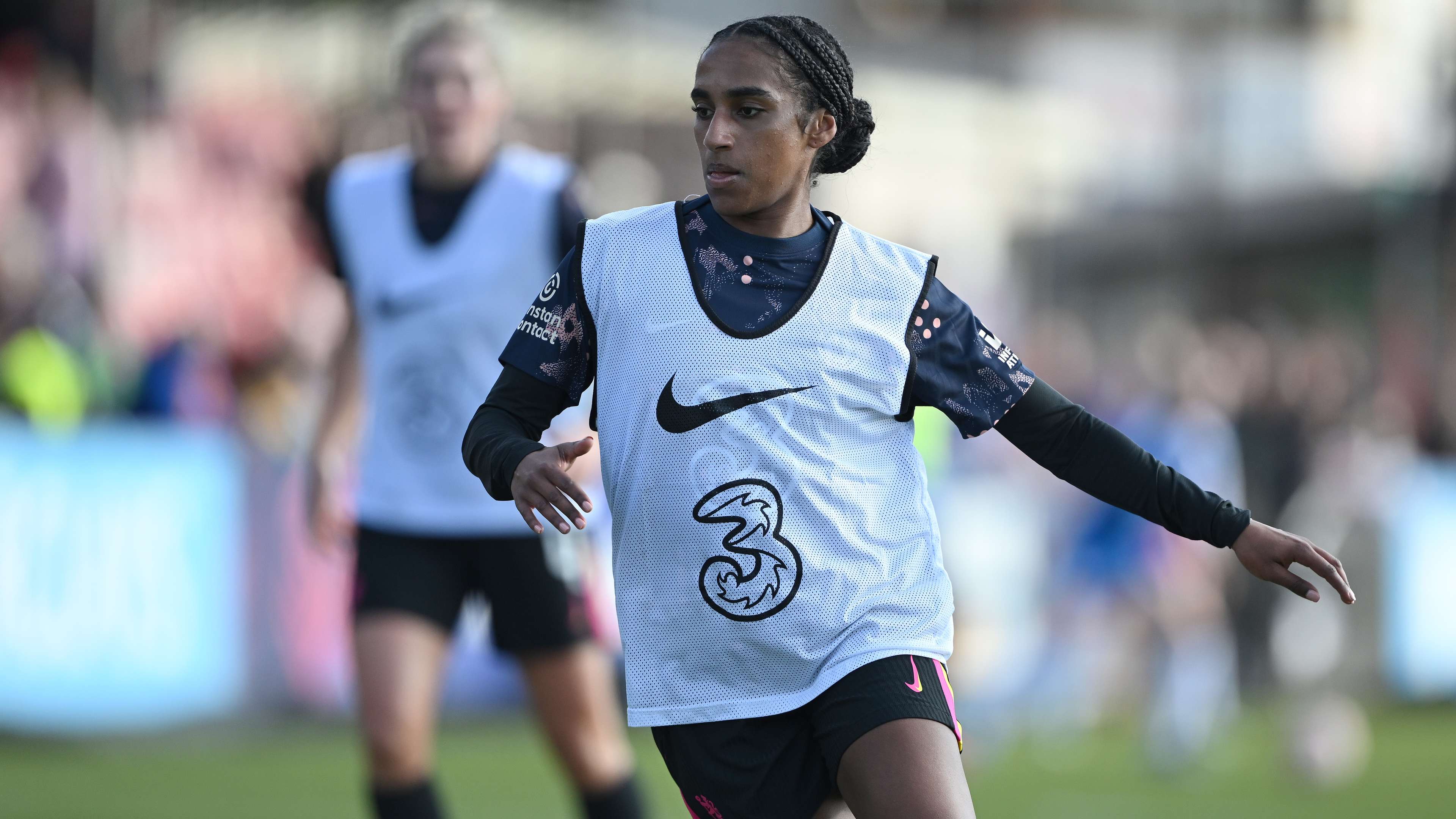 她与其他项 她与其他项